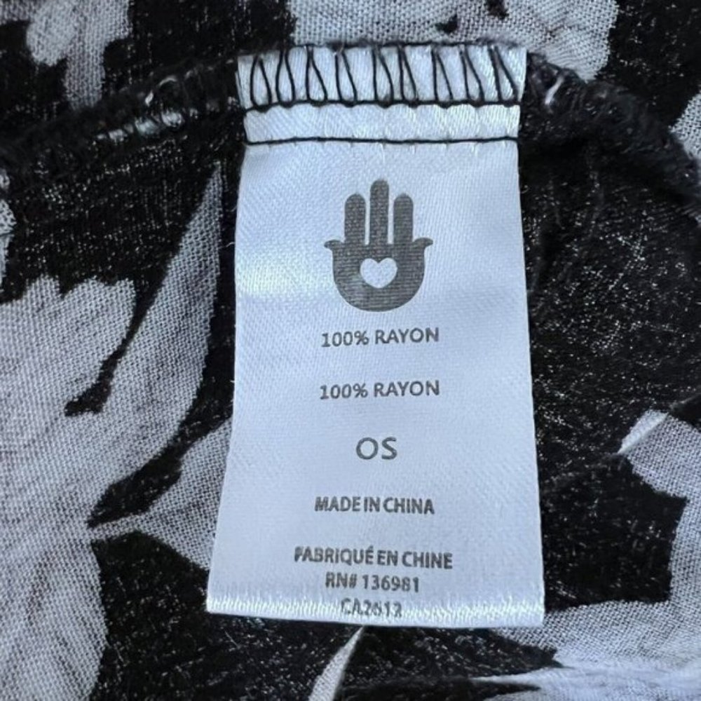 Spiritual Gangster Women's Robe One Size Black White Floral Kimono Pockets - Picture 5 of 10